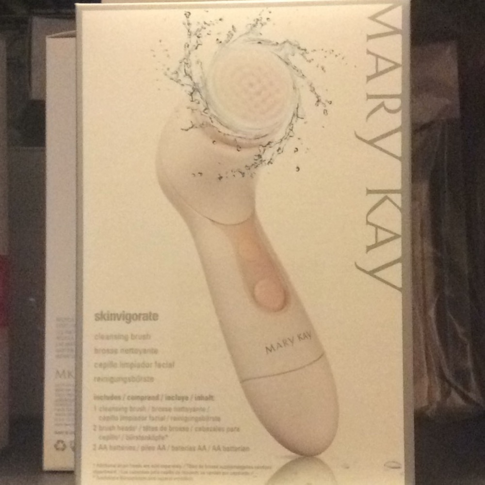 Mary Kay Timewise Skinvigorate cleansing brush